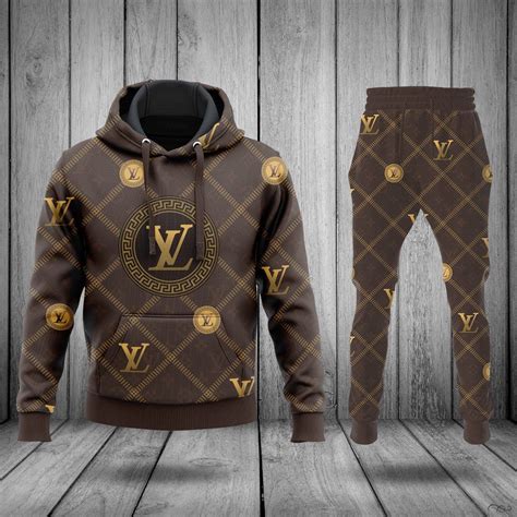 sweater louis vuitton hombre|louis vuitton sweatsuit women.